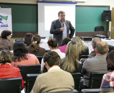 Ações da Secretaria da Educação para segundo semestre foram debatidas em reunião com os 32 chefes dos Núcleos Regionais encerrada nesta sexta-feira (6), em Pinhais, na Região Metropolitana de Curitiba. “Temos muitos desafios ainda a serem superados e isso estimula a continuidade do nosso trabalho”, disse secretário da Educação, Flávio Arns. 