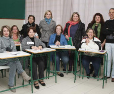A superintendente da Educação, Meroujy Cavet, acompanhou o início da Semana Pedagógica no município de Paranaguá.