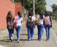 Alunos reiniciam as atividades nas escolas da rede estadual e Secretaria da Educação realiza ações do Plano de Metas do 2º semestre.