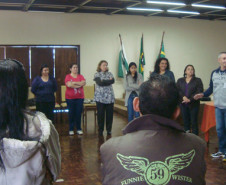 O Núcleo Regional de Educação (NRE) de Wenceslau Braz promove curso em Arapoti para discutir temas em prol de uma cultura de paz nas escolas.