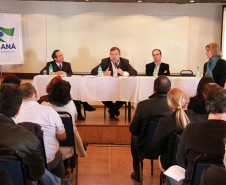 Secretário da Educação e vice-governador Flávio Arns disse que meta para ano que vem é melhorar infraestrutura de 500 escolas por meio do Fundo Rotativo.