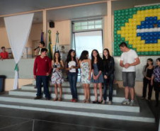 Projeto pretende familiarizar alunos com produção de notícias e difusão de suas produções culturais.