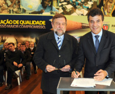 Governo paga R$ 30 milhões referentes ao aumento concedido aos professores