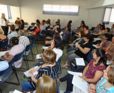Encontro realizado no Núcleo Regional de Educação de Maringá.