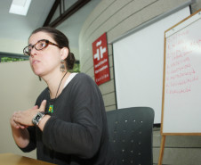 O curso teve como tema ‘O caminho de Santiago’, como recurso didático da disciplina. A capacitação começou na segunda-feira (17) e teve duração de 20 horas. “Com esse método, os alunos aprendem de forma mais eficiente e isso vai motivar e despertar um interesse a mais neles pela língua espanhola”, ressaltou Milagros Muiña, coordenadora de cursos internacional da Universidade de Santiago Compostela, Galícia, Espanha.