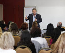 Vice-governador incentiva a criação de comitês regionais e municipais de saúde mental e propõe trabalho em conjunto com entidades da área.
