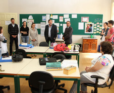 Flávio Arns visita Colégio Estadual Rio Branco, em Curitiba, a convite da Direção da escola, para entrar em contato com comunidade escolar e discutir ações para espaços da isntituição.