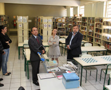 Flávio Arns visita Colégio Estadual Rio Branco, em Curitiba, a convite da Direção da escola, para entrar em contato com comunidade escolar e discutir ações para espaços da isntituição.