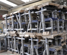 Mais de 700 escolas estaduais serão beneficiadas com investimentos de R$ 19,4 milhões em todo estado com entrega dos novos mobiliário escolar. Além dos alunos, professores também receberão cadeiras e mesas novas.