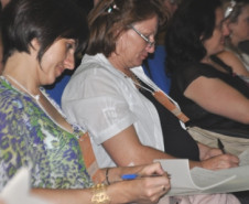 Evento é uma ação da SEED para melhorar oferta da educação em tempo integral no estado do Paraná. Proposta será discutida de forma coletiva com atividades que vão até quinta-feira (11).