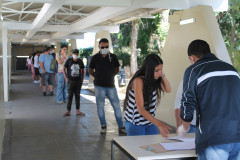Entrega de kit de merenda no C.E Emilio de Menezes