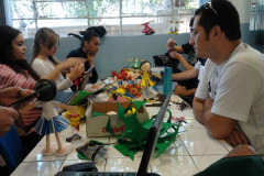 Alunos do curso técnico em administração do Colégio Estadual Professor Izidoro Luiz Cerávolo, em Apucarana, participam pelo segundo ano consecutivo do programa Miniempresa, desenvolvido em parceria com o Serviço Social da Indústria (SESI).