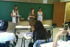 Pesquisadoras da Universidade de Brasília (UnB) no Colégio Estadual Leôncio Correa.