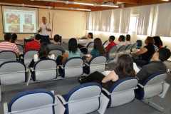 A partir de segunda-feira (5), alunos de escolas estaduais de Curitiba e região começam a ser avaliados pelo programa Paraná Saudável, para combate à obesidade infantojuvenil. Nesta quarta-feira (31), os pesquisadores foram treinados na sede da Secretaria de Estado do Esporte.
