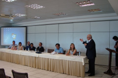 Participantes debatem sobre andamento de questões jurídicas relativas a processos administrativos de servidores da Educação. 