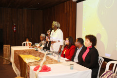 Evento avalia implantação da Lei 10639/2003, que trata sobre inclusão da arte e cultura africana e afrobrasileira nos currículos escolares.