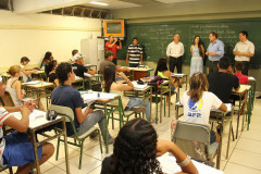 Visita do vice-governador e secretário da Educação Flávio Arns ao Colégio Estadual Antônio Lacerda Braga (Goioerê) em novembro.<br />
<br />
Veja mais fotos em: <a href=" http://www.flickr.com/photos/flavioarns/sets/72157632054764686/with/8200642411/" target="_blank"> http://www.flickr.com/photos/flavioarns/</a>
<br />