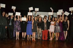 A primeira turma da Escola Social de Varejo se formou nesta quarta-feira (20). O projeto conta com quatro novas turmas abertas para 2013.