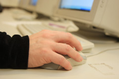 O Grupo de Trabalho em Rede é uma atividade realizada totalmente a distância através do Ambiente Virtual de Aprendizagem da Secretaria de Estado da Educação, e-escola. 