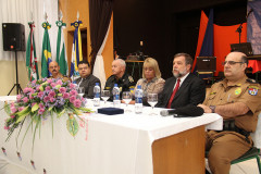 A cerimônia de comemoração foi nesta terça-feira (19), no Colégio Estadual Pedro Macedo, em Curitiba.<br />
<br />
Veja mais fotos em: <a href=" http://www.flickr.com/photos/flavioarns/sets/72157633032219385/" target="_blank"> http://www.flickr.com/photos/flavioarns</a>