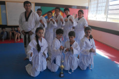 Estudante pratica a modalidade há oito meses, em atividade de contraturno, no Colégio Estadual Jardim Interlagos, em Cascavel.