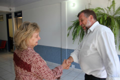 A reforma do Colégio Estadual Presidente Costa e Silva, que atende a 771 alunos nos três períodos, durou 12 meses e custou R$ 1,6 milhão. A comunidade aguardava a obra há 18 anos. A situação da escola ficou tão ruim que ela chegou a ser interditada por dez dias no começo de 2011.<br />
<br />
Veja mais fotos em: <a href=" http://www.flickr.com/photos/flavioarns/sets/72157633286726124/" target="_blank"> http://www.flickr.com/photos/flavioarns/</a>