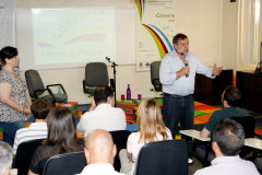 Curitiba - 03-05-13 - Conversa com Verso e Prosa no auditório da Secretaria de Estado da Educação.