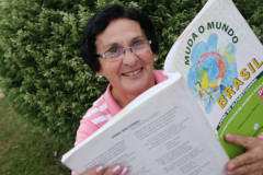 Programa Paraná Alfabetizado está com inscrições abertas. Alfabetizadores trabalharão com pessoas com mais de 15 anos que não sabem ler e escrever.