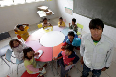 Espigão Alto do Iguaçu - Escola Indígena Valdomiro P. de Lima, na Aldeia Pinhal.
N/F: Roberto Coronel, professor de Guarani, na escola indígena na aldeia Pinhal.
Espigão Alto do Iguaçu, 16-05-13.
 