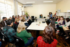Durante o encontro os gestores apresentaram as necessidades e avanços de cada escola. Elas atendem 2.882 alunos em turno único de 45 horas semanais.