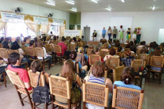 Alunos do Colégio Estadual Jardim Porto Alegre, de Toledo, realizam abertura do Programa Formadores em Educação Ambiental.