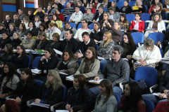 Reunião com chefes de Núcleo Regional de Educação (NRE) no Colégio da Polícia Militar, em Curitiba.<br />
<br />
Veja mais fotos em: <a href="http://www.flickr.com/photos/flavioarns/sets/72157634589503415/" target="_blank"> http://www.flickr.com/photos/flavioarns/</a>