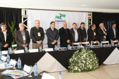 Tema foi discutido na abertura do Fórum Regional de Apoio à Formação e Qualificação Profissional, em Ponta Grossa, nesta quinta-feira (18). <br />
<br />
Veja mais fotos em: <a href=" http://www.flickr.com/photos/flavioarns/sets/72157634693340953/" target="_blank"> http://www.flickr.com/photos/flavioarns/ </a>