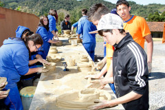 09-05-13 - Campo Magro - Colégio Estadual do Campo Nossa Senhora da Conceição, aula de cerâmica em argila.  