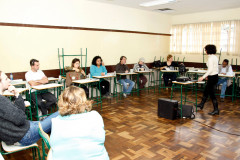 Caravana da Poesia no CEEP Newton Freire Maia em Pinhais, oficina "A voz que conta histórias" com a oficineira Rosy Greca. 13-08-13.