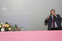 Os professores de Educação Física que estão na 60ª edição dos Jogos Escolares do Paraná, fase final, categoria A (de 15 a 17 anos), em Foz do Iguaçu, puderam participar da 1ª Formação de Professores Atuantes no Programa Aulas Especializadas em Treinamento Esportivo. O curso, encerrado nessa quarta-feira (14), teve a parceria do Conselho Regional de Educação Física – Paraná.