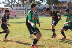 As primeiras fases regionais dos Jogos Escolares do Paraná Bom de Bola aconteceram no último final de semana e definiram os primeiros campeões que seguem na competição para as macrorregionais.
