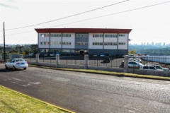 Centro de Educação Básica para Jovens e Adultos (CEEBJA) Professora Joaquina Mattos Branco tem vagas para Ensino Fundamental e Médio.