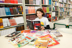 Colegio Estadual Maria Aguiar Teixeira, aluna Ariel Huntel, que em dois meses leu 33 livros. 27-09-13.