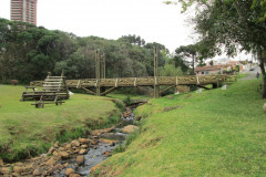 Alunos do curso Técnico em Meio Ambiente da Escola Estadual Francisco Carneiro Martins vão monitorar a qualidade da água do Arroio do Pocinho, em Guarapuava.
