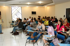 Formação inicial para alfabetizadores e coordenadores de turmas do programa Paraná Alfabetizado, no Hotel Centro Europeu. 16-10-13. 