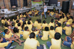 O Museu de Ciência e Tecnologia da Universidade Estadual de Londrina (UEL) tem uma série de atividades, como o “Show de Química” e o “Show de Física”, que divulgam conceitos e noções dessas áreas, aplicáveis ao cotidiano. A UEL também vai apresentar a alunos do ensino fundamental e médio atividades de avaliação e acompanhamento de atletas, para mostrar a realidade científica envolvida na prática esportiva.