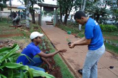 Exposição de colégio agrícola estadual reúne trabalhos desenvolvidos pelos alunos durante os cursos técnicos e aproxima escola e comunidade.
