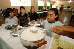 Rio Azul, Colegio Estadual Dr. Chafic Cury, na foto a aluna Schaene de Souza. 14-11-13.  
