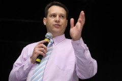 Simpósio de Biologia é aberto em Curitiba