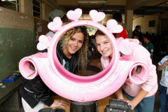 Colégio Estadual Professora Ana Maria Vernick Kava, Araucária, projeto com reciclagem de pneus. Raisa Lorena Norberto e Andresa Maria Wojeikevicz. 22-11-13. 