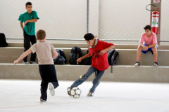 Quem quer a voltar a estudar na rede estadual, além de alunos vindos da rede particular, e de outros municípios ou estados devem ir na escola até sexta (13). 

Na foto alunos da Escola Estadual Geraldina da Mota.