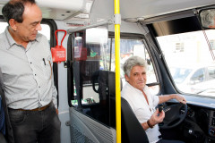 Prefeito de Telêmaco Borba recebe ônibus na SEED. 05-02-14.
