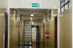 Mais de 1 milhão de alunos da rede estadual de educação começam o ano letivo nesta segunda-feira (10) sabendo que estarão mais seguros dentro das escolas, ao longo de todo o ano. As escolas estaduais do Paraná receberam novos extintores e novas iluminações de emergência, dentro do Programa Brigada Escolar. 