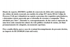 A APP-Sindicato terá de pagar multa diária de R$ 20 mil à Justiça do Paraná caso continue a estimular professores do estado a liberarem alunos das aulas. 